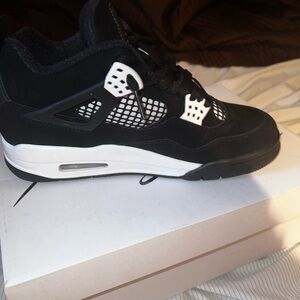 Jordon Thunder 4s